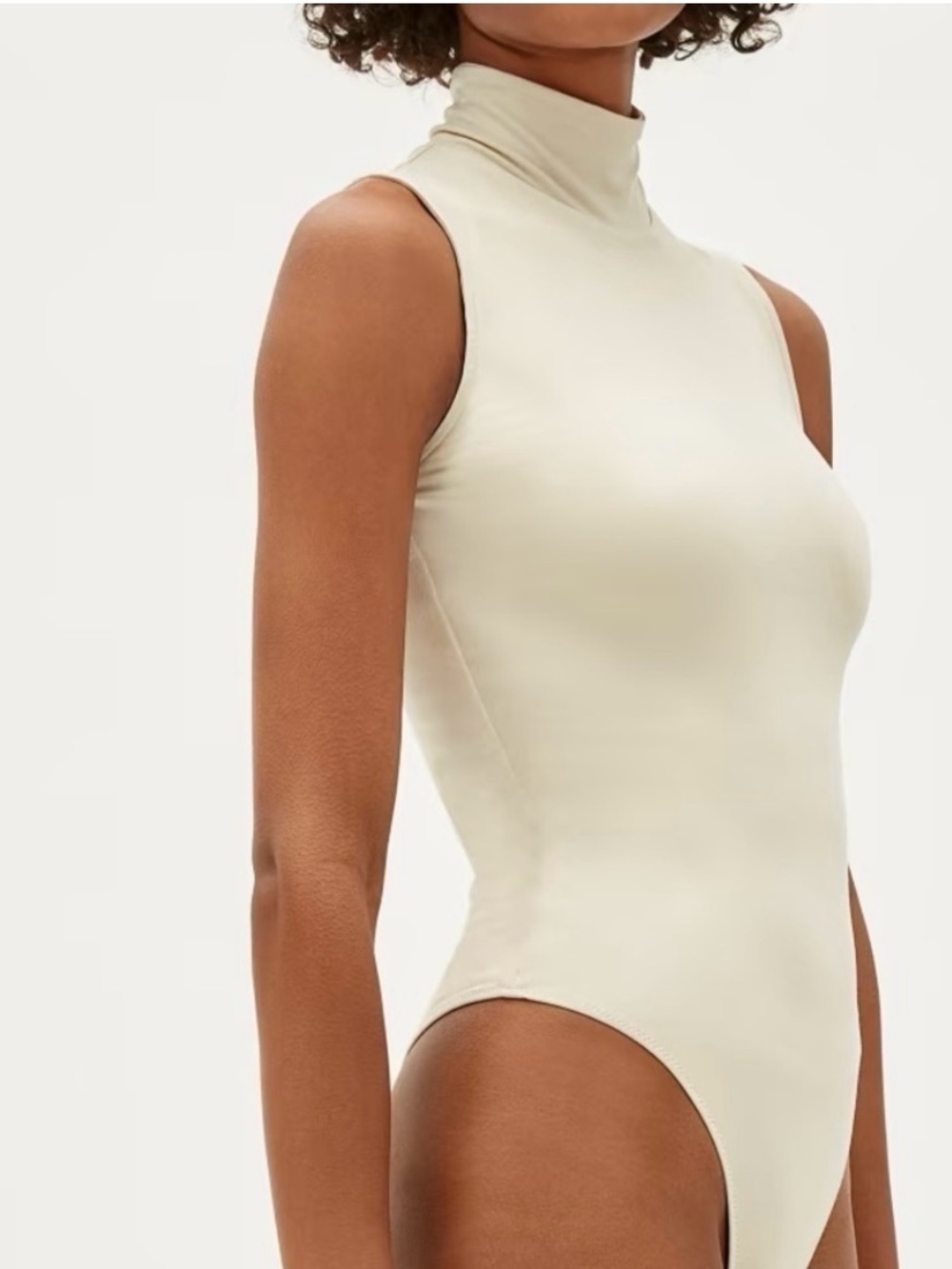 Everlane Luster Mock Neck Bodysuit Cream White Sleeveless Medium.